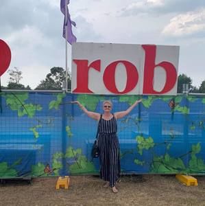 Meet your Posher, Debbie